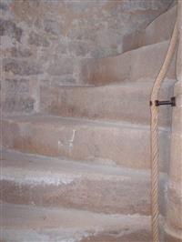Escaliers de la Tour de la Motte Forte OT Pays Arnay-Liernais